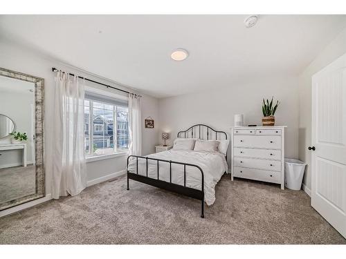 56 Legacy Reach View Se, Calgary, AB - Indoor Photo Showing Bedroom