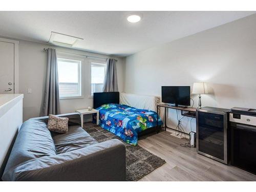 20559 Seton Way Se, Calgary, AB - Indoor Photo Showing Bedroom