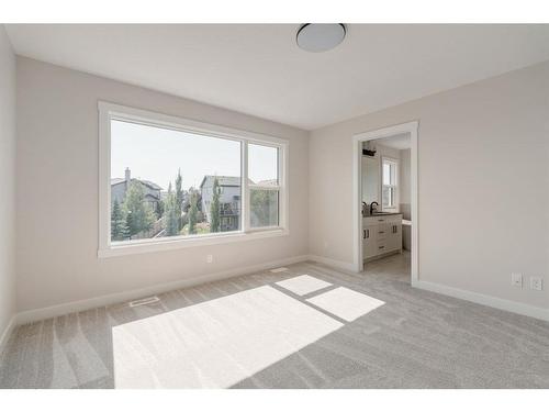 207 Silver Spruce Grove Sw, Calgary, AB - Indoor Photo Showing Other Room