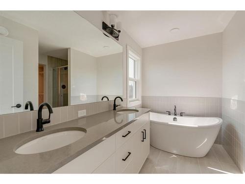 207 Silver Spruce Grove Sw, Calgary, AB - Indoor Photo Showing Bathroom