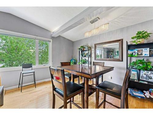 608 104 Avenue Sw, Calgary, AB - Indoor Photo Showing Dining Room