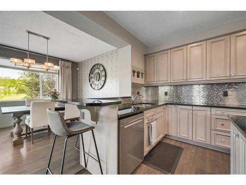 61 Chaparral Valley Square Se, Calgary, AB - Indoor Photo Showing Kitchen With Upgraded Kitchen