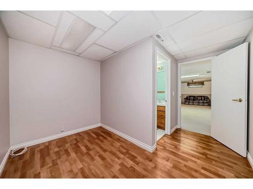 12132 Canfield Road Sw, Calgary, AB - Indoor Photo Showing Other Room