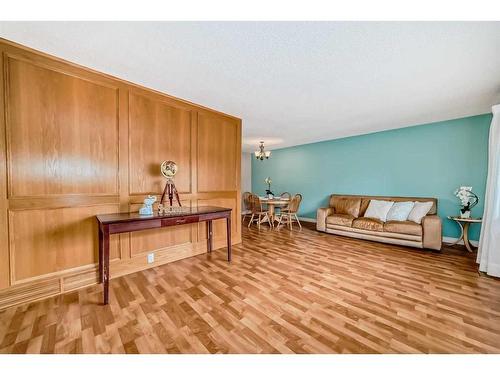 12132 Canfield Road Sw, Calgary, AB - Indoor Photo Showing Other Room