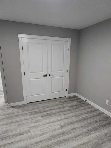 240 Creekstone Row Sw, Calgary, AB - Indoor Photo Showing Other Room