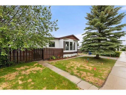 5302 Birch Road, Olds, AB - Outdoor