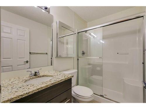 6402-755 Copperpond Boulevard Se, Calgary, AB - Indoor Photo Showing Bathroom