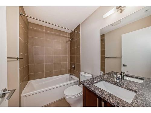 235-4303 1 Street Ne, Calgary, AB - Indoor Photo Showing Bathroom