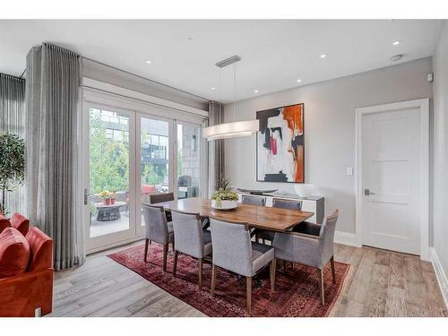 204-3030 17 Street Sw, Calgary, AB - Indoor Photo Showing Dining Room