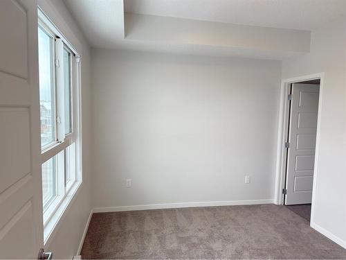 311-80 Carrington Plaza Nw, Calgary, AB - Indoor Photo Showing Other Room