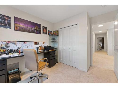 275 Lucas Boulevard Nw, Calgary, AB - Indoor Photo Showing Office