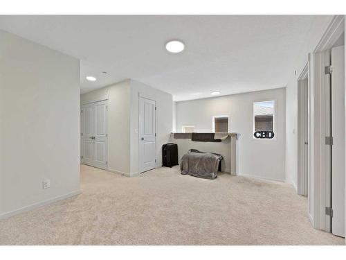 275 Lucas Boulevard Nw, Calgary, AB - Indoor