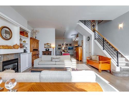 114 18 Avenue Se, Calgary, AB - Indoor Photo Showing Living Room With Fireplace