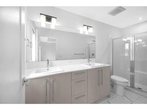 7379 202 Avenue Se, Calgary, AB - Indoor Photo Showing Bathroom