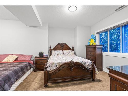 235 California Place Ne, Calgary, AB - Indoor Photo Showing Bedroom