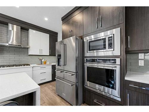 107 Sherview Grove Nw, Calgary, AB - Indoor Photo Showing Kitchen With Stainless Steel Kitchen With Upgraded Kitchen