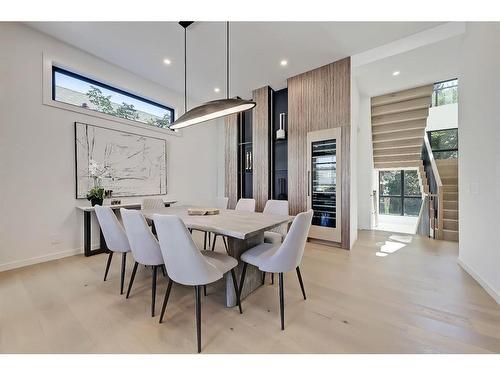 404 21 Avenue Nw, Calgary, AB - Indoor Photo Showing Dining Room