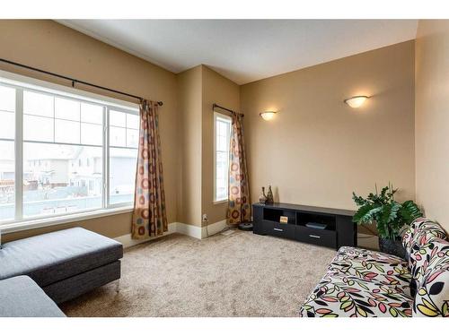 273 Cougartown Circle Sw, Calgary, AB - Indoor Photo Showing Bedroom