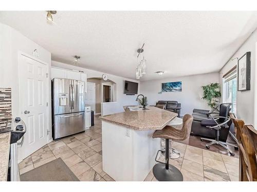 50 Covewood Circle Ne, Calgary, AB - Indoor Photo Showing Kitchen