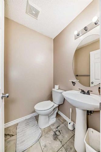 50 Covewood Circle Ne, Calgary, AB - Indoor Photo Showing Bathroom