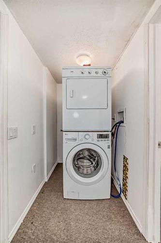 50 Covewood Circle Ne, Calgary, AB - Indoor Photo Showing Laundry Room
