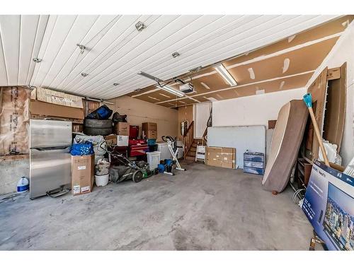 50 Covewood Circle Ne, Calgary, AB - Indoor Photo Showing Garage