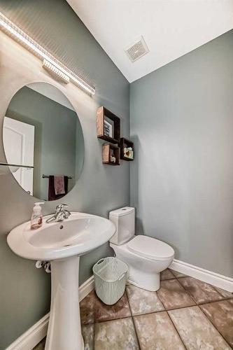 272 Springmere  Way, Chestermere, AB - Indoor Photo Showing Bathroom