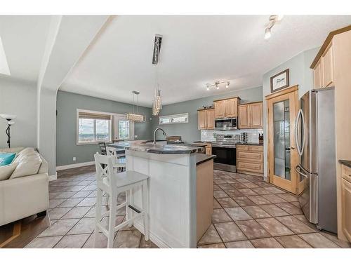 272 Springmere  Way, Chestermere, AB - Indoor Photo Showing Kitchen