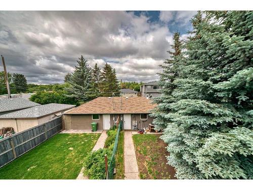 4347 2 Street Nw, Calgary, AB - Outdoor