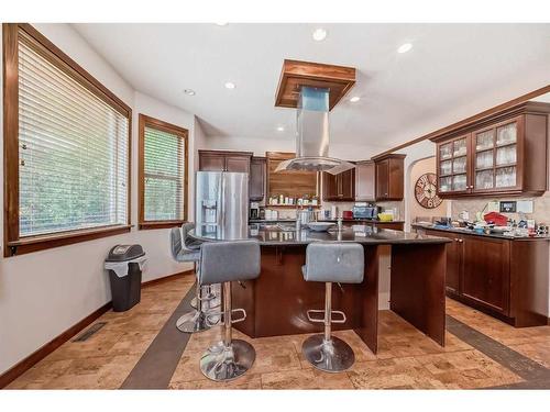 4347 2 Street Nw, Calgary, AB - Indoor Photo Showing Kitchen