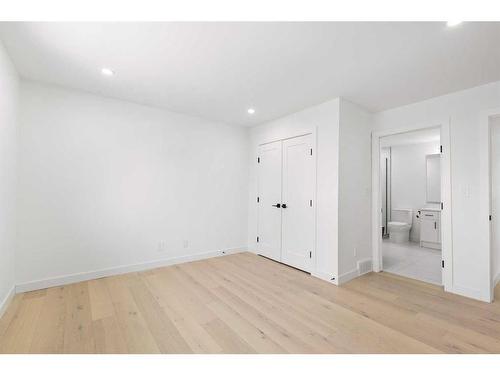 6231 4 Street Ne, Calgary, AB - Indoor Photo Showing Other Room