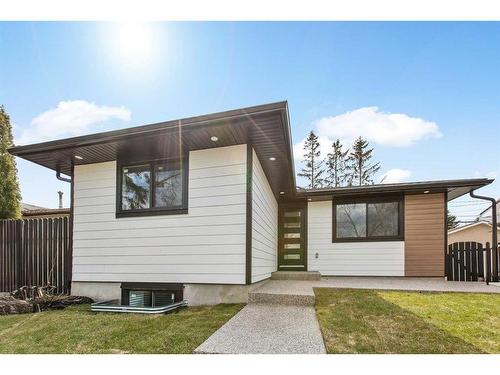 6231 4 Street Ne, Calgary, AB - Outdoor