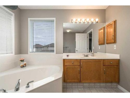 129 Millrise Square Sw, Calgary, AB - Indoor Photo Showing Bathroom