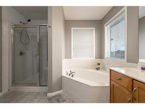129 Millrise Square Sw, Calgary, AB - Indoor Photo Showing Bathroom