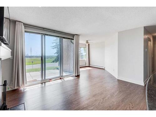 1-216 Village Terrace Sw, Calgary, AB - Indoor