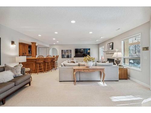 164 Scandia Hill Nw, Calgary, AB - Indoor Photo Showing Living Room