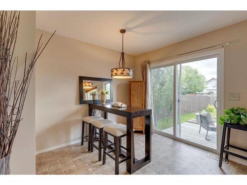 107 Elgin Point Se, Calgary, AB - Indoor Photo Showing Dining Room