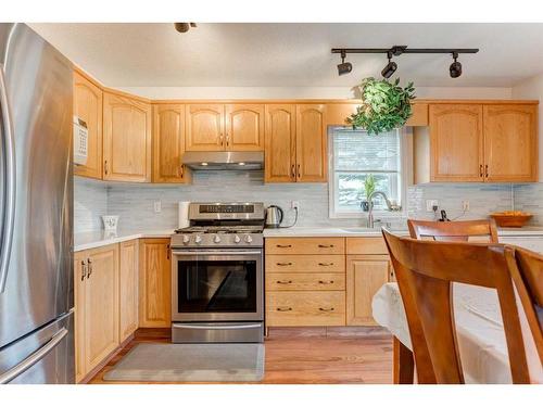 266 Citadel Meadow Grove Nw, Calgary, AB - Indoor Photo Showing Kitchen