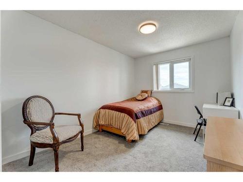266 Citadel Meadow Grove Nw, Calgary, AB - Indoor Photo Showing Bedroom