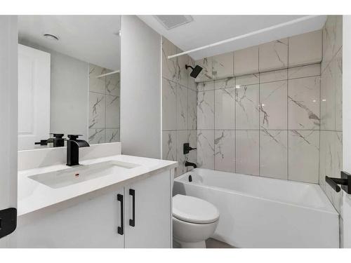 132 Foritana Road Se, Calgary, AB - Indoor Photo Showing Bathroom