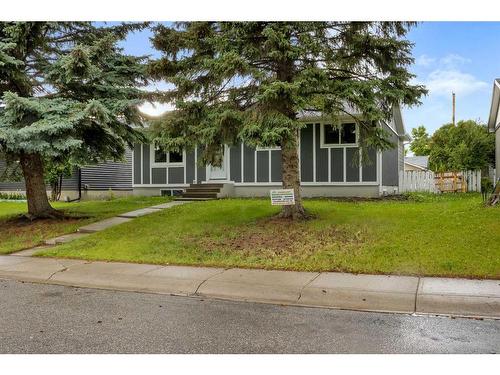 132 Foritana Road Se, Calgary, AB - Outdoor