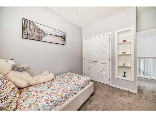 300 Walgrove Boulevard Se, Calgary, AB - Indoor Photo Showing Bedroom