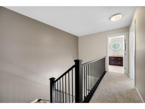 1712 19 Avenue Nw, Calgary, AB - Indoor Photo Showing Other Room