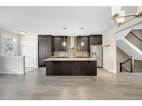 1712 19 Avenue Nw, Calgary, AB - Indoor Photo Showing Kitchen With Upgraded Kitchen