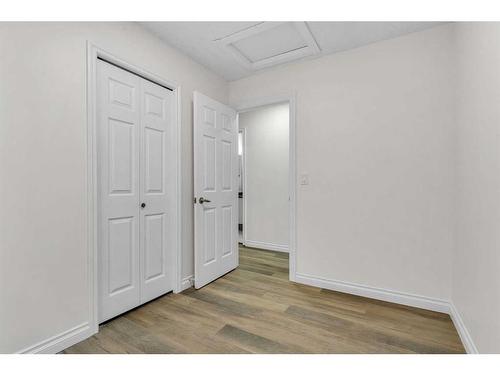 123 Martinwood Road Ne, Calgary, AB - Indoor Photo Showing Other Room