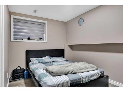 123 Martinwood Road Ne, Calgary, AB - Indoor Photo Showing Bedroom