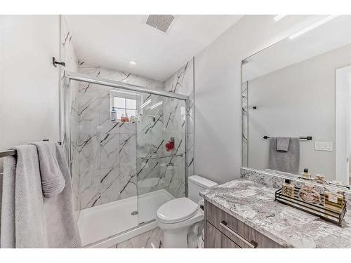 150 Sandpiper Park, Chestermere, AB - Indoor Photo Showing Bathroom