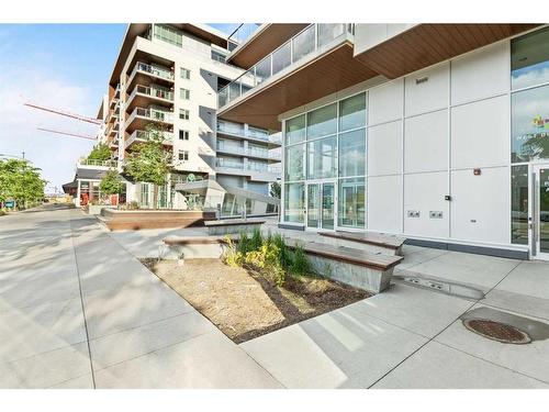 718-8505 Broadcast Avenue Sw, Calgary, AB - Outdoor