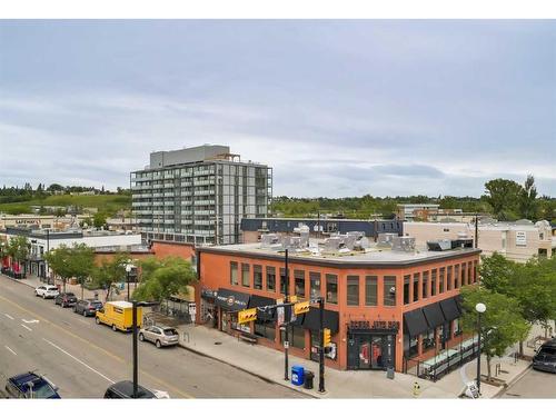 403-301 10 Street Nw, Calgary, AB - Outdoor With View