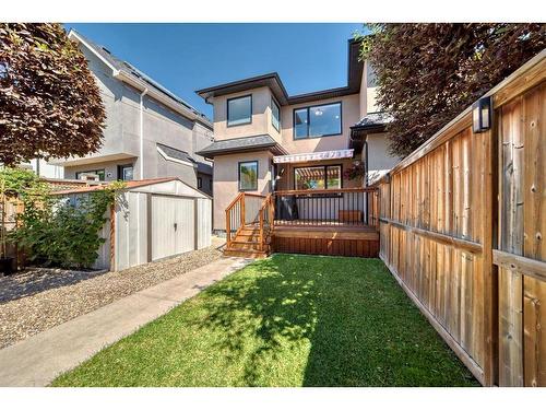 427 12 Avenue Ne, Calgary, AB - Outdoor With Deck Patio Veranda